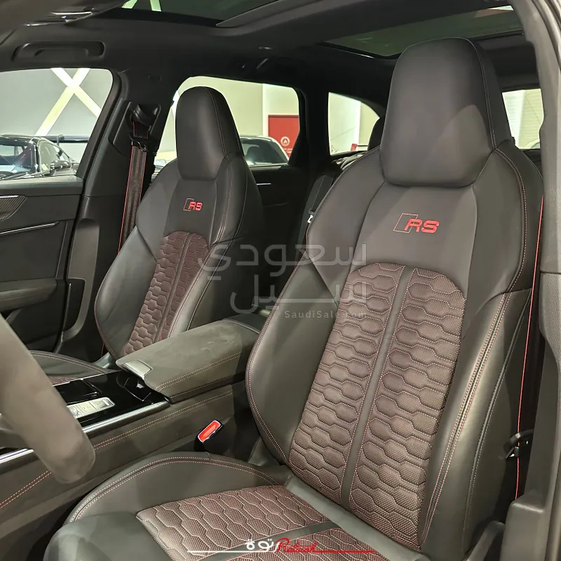 2025 اودي ار اس 6