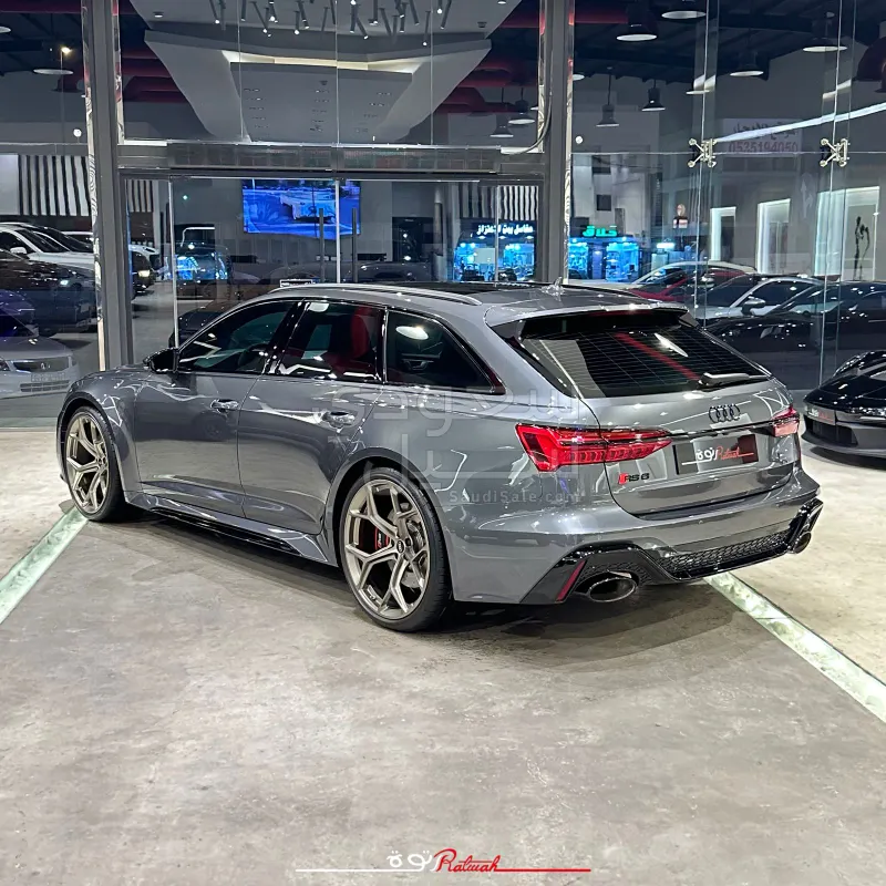 2025 اودي ار اس 6