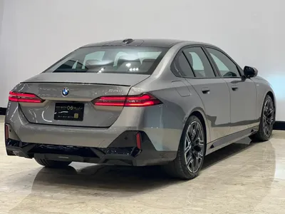 2024 بي ام دبليو الفئة الخامسة 520 أي إم كت