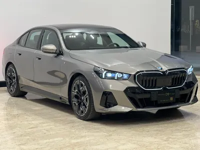 2024 بي ام دبليو الفئة الخامسة 520 أي إم كت