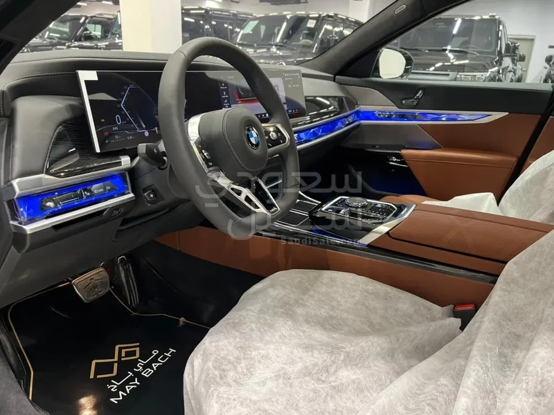 2026 بي ام دبليو الفئة السابعة 735أي