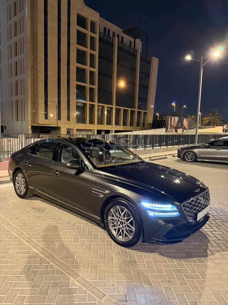 2025 جينيسيس جي 80