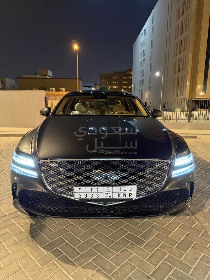 2025 جينيسيس جي 80