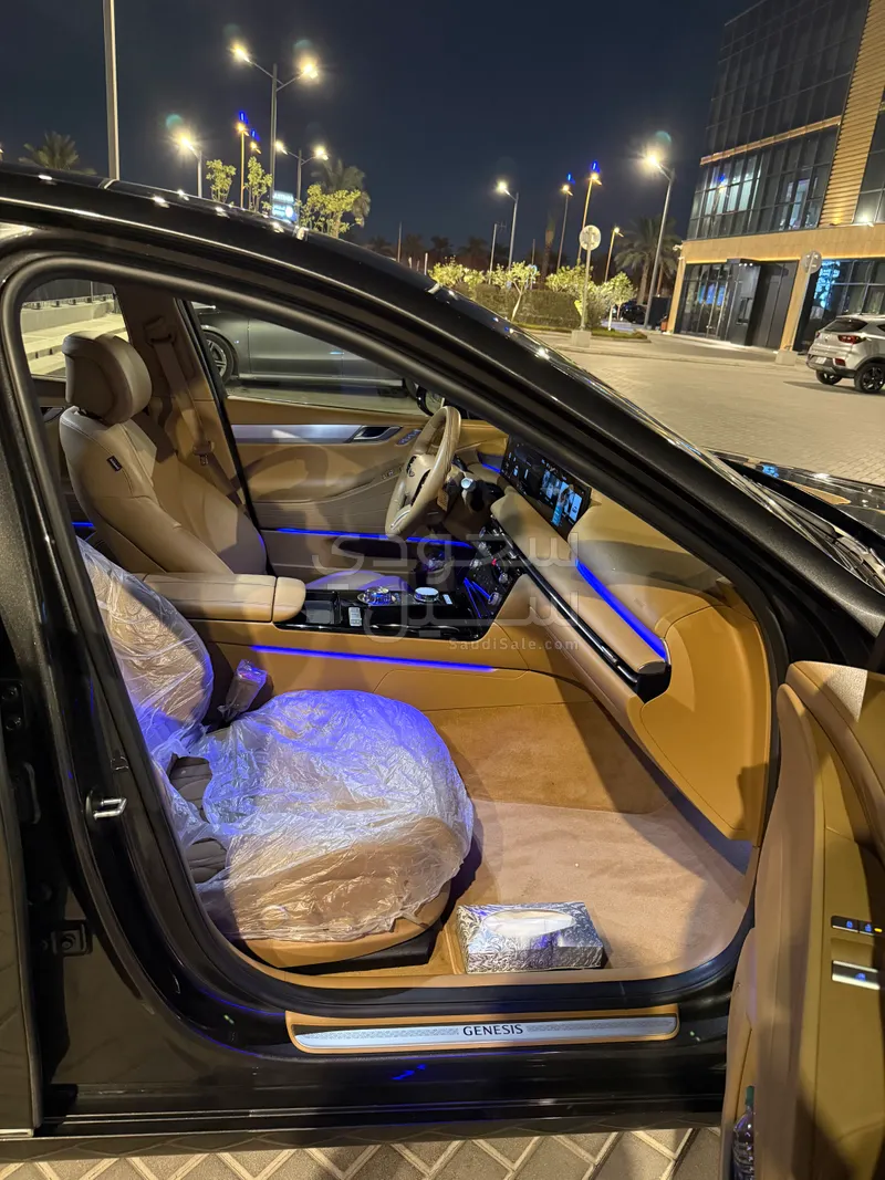 2025 جينيسيس جي 80