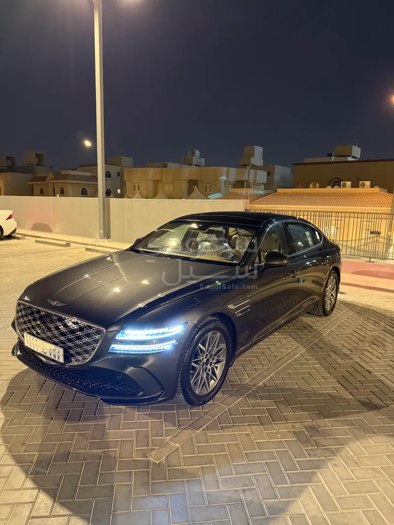 2025 جينيسيس جي 80