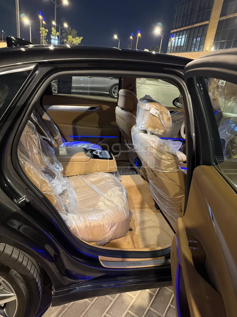 2025 جينيسيس جي 80