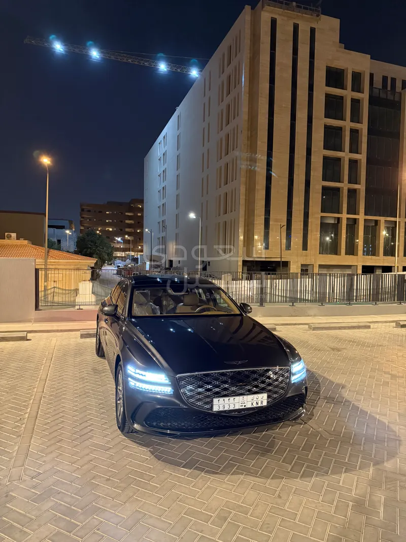 2025 جينيسيس جي 80