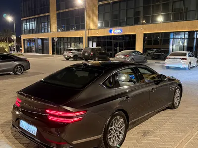 2025 جينيسيس جي 80