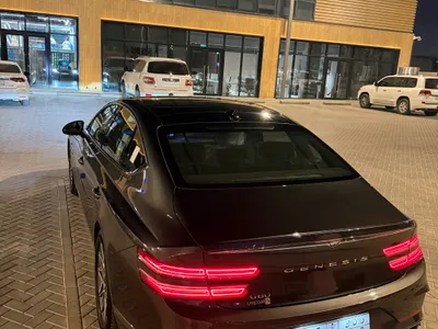 2025 جينيسيس جي 80