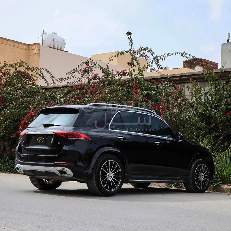 2021 مرسيدس - بنز جي إل إي 450