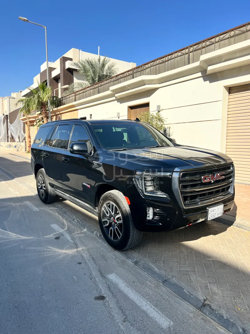 2021 جي ام سي يوكون اي تي 4