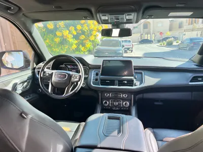 2021 جي ام سي يوكون اي تي 4