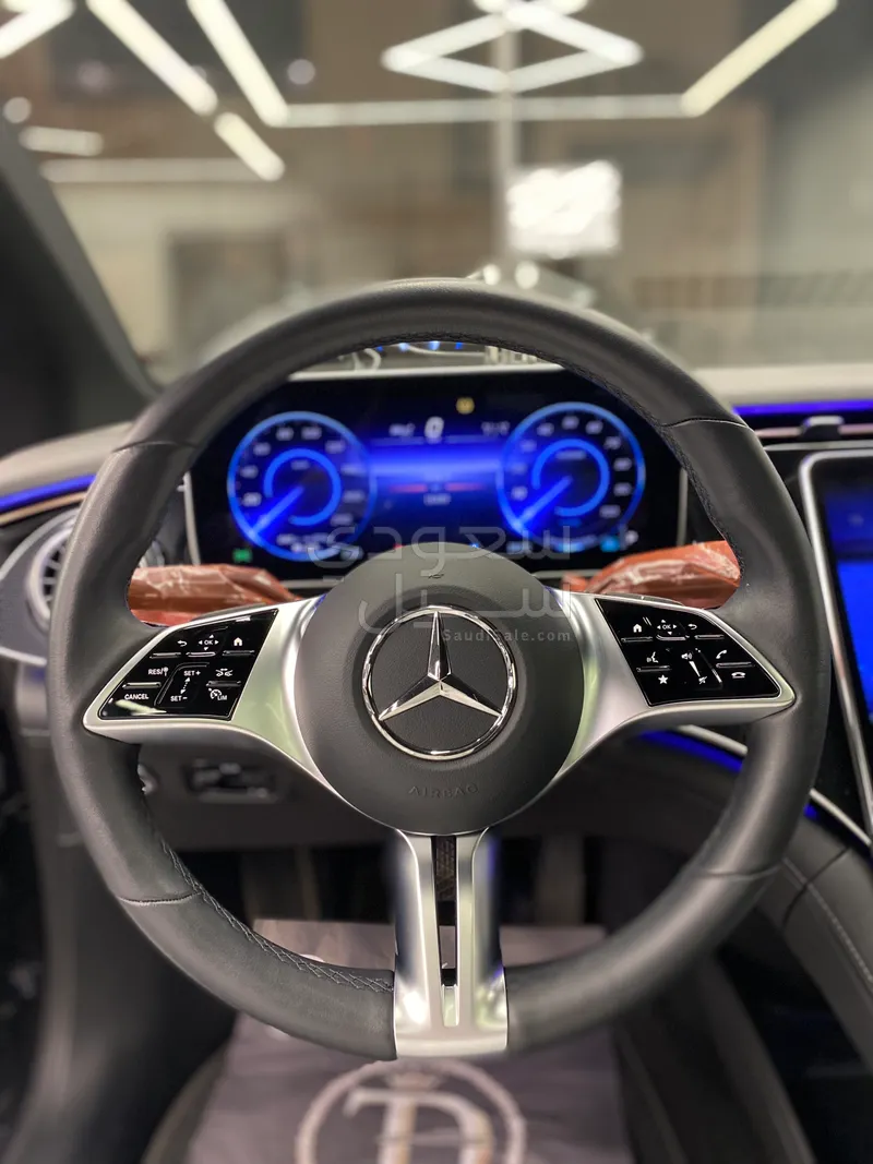 2023 مرسيدس - بنز إي كيو إي 350+