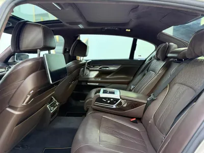 2016 بي ام دبليو الفئة السابعة 750 إل أي