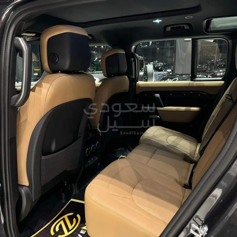 2025 لاند روفر ديفيندر اكس داينمك