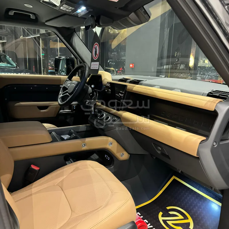 2025 لاند روفر ديفيندر اكس داينمك