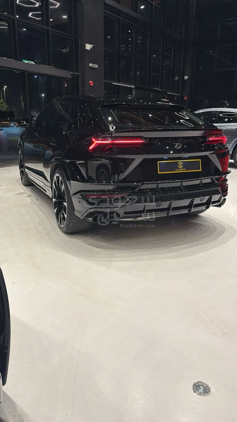 2023 لمبرجيني اوروس اس