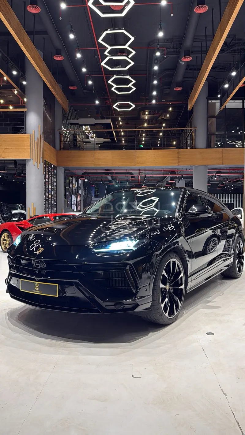 2023 لمبرجيني اوروس اس