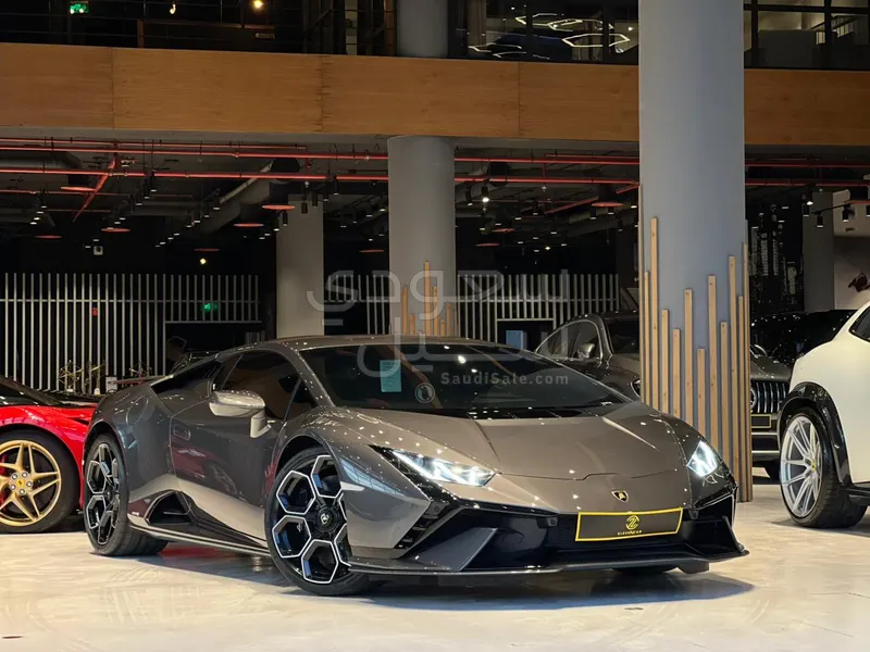 2023 لمبرجيني هوراكان