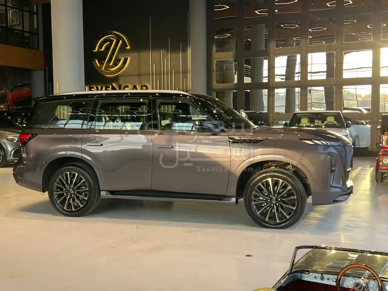 2025 انفينيتي كيو اكس 80