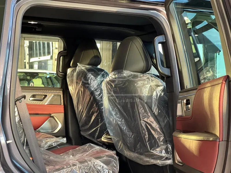 2025 انفينيتي كيو اكس 80