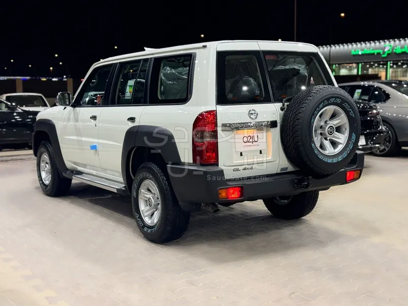 2023 نيسان باترول إس جي إل