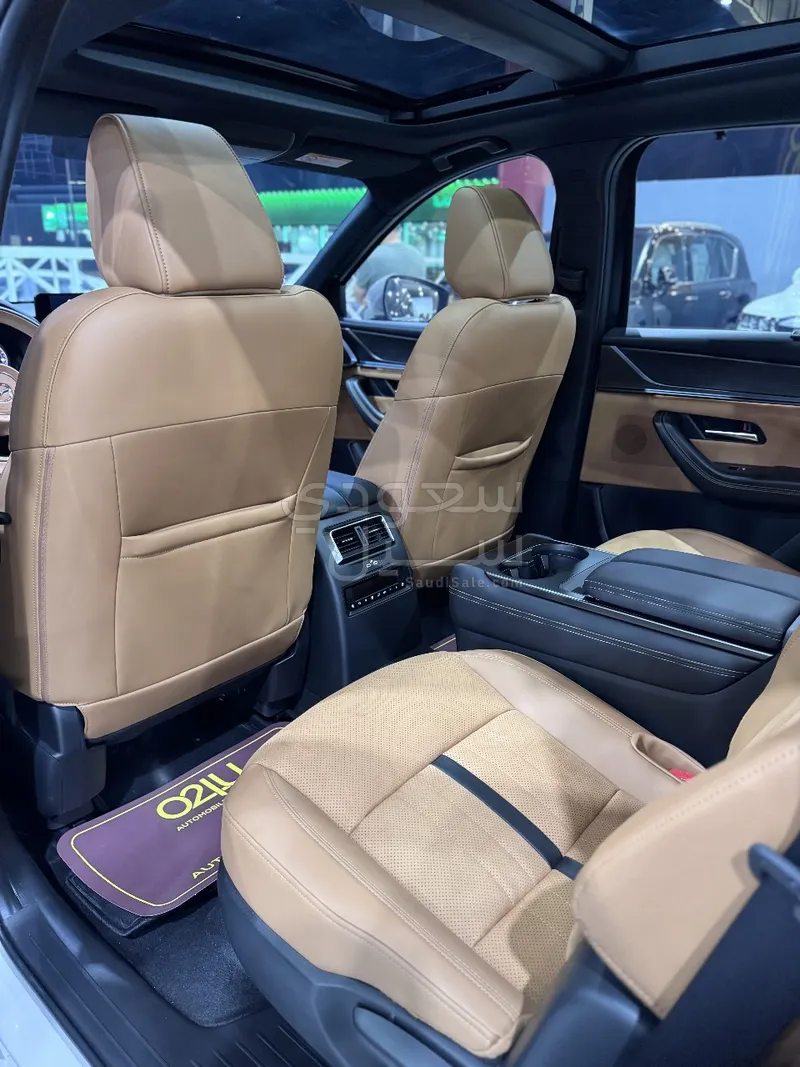 2025 مازدا سي اكس 90