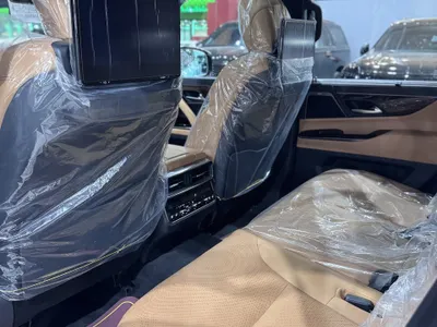 2025 لكزس إل إكس 600