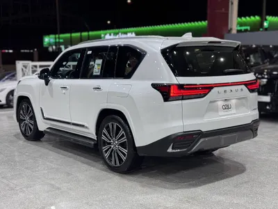 2025 لكزس إل إكس 600