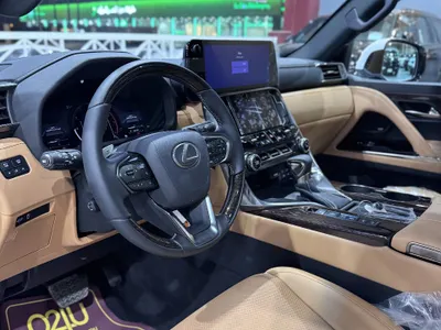 2025 لكزس إل إكس 600