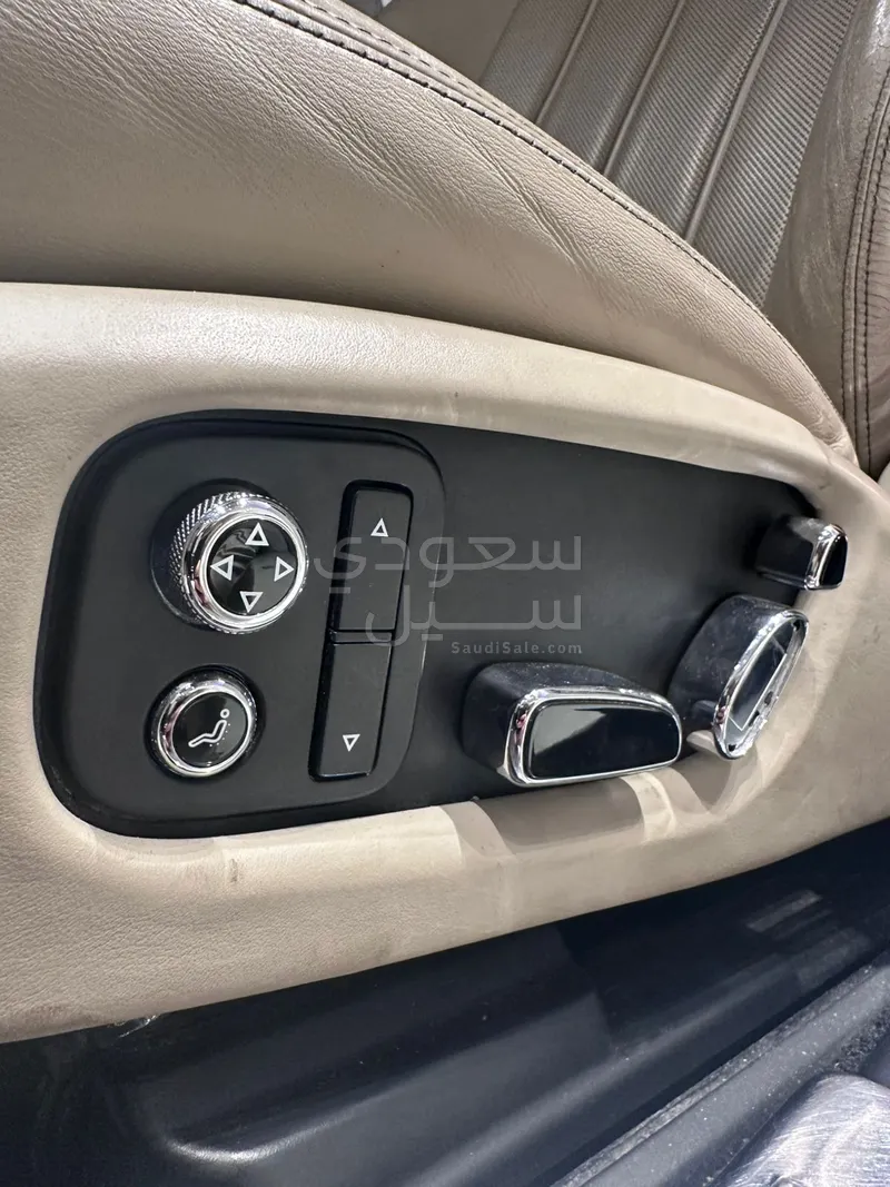 2011 بنتلي مولسان