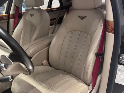 2011 بنتلي مولسان