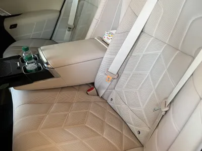 2024 بي ام دبليو الفئة السابعة 735أي