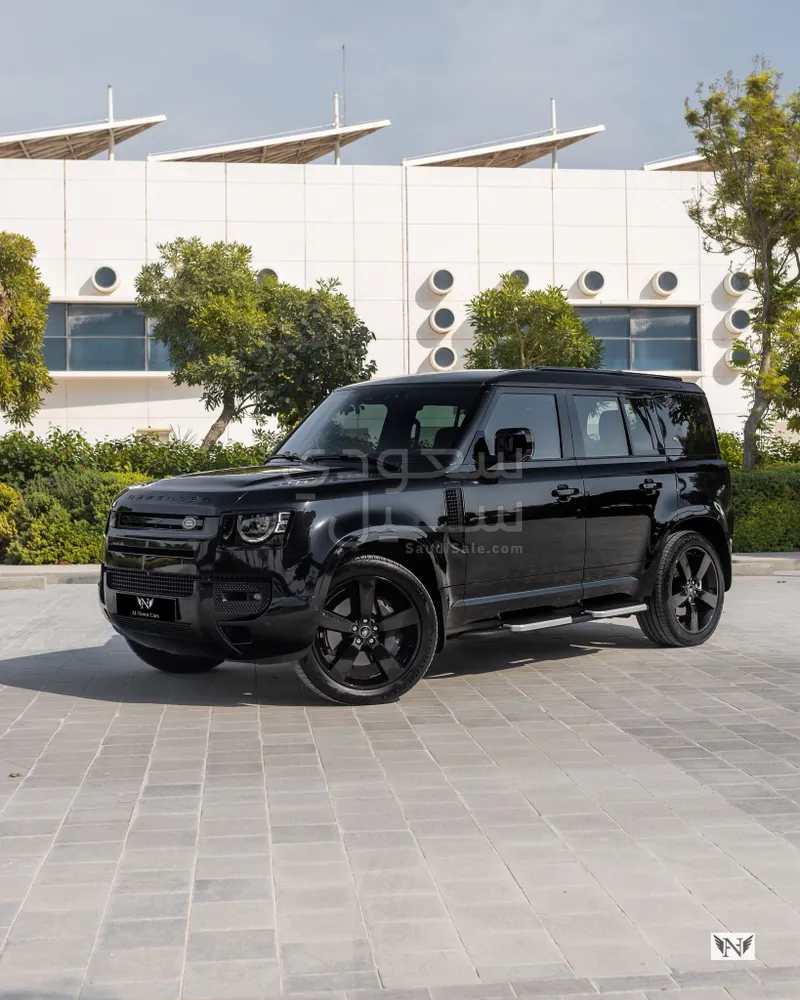 2024 لاند روفر ديفيندر اكس 110