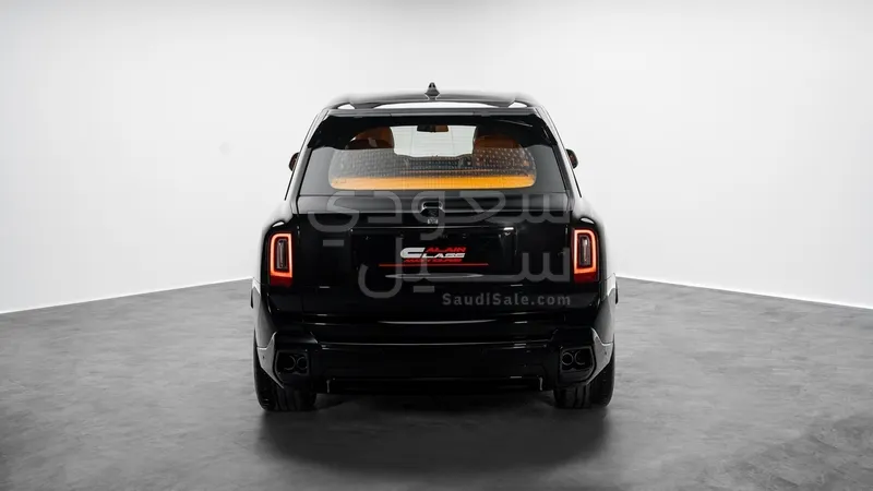 2026 رولز رويس كولينان بلاك بادج