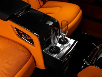 2026 رولز رويس كولينان بلاك بادج