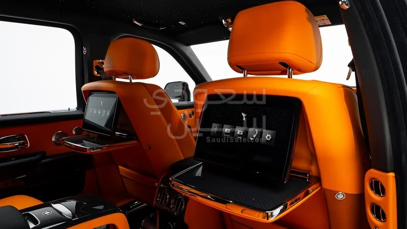 2026 رولز رويس كولينان بلاك بادج