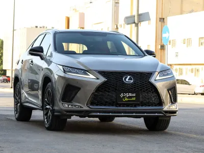 2022 لكزس أر إكس 350