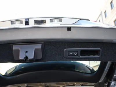 2022 لكزس أر إكس 350