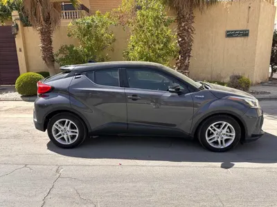 2020 تويوتا سي اتش ار