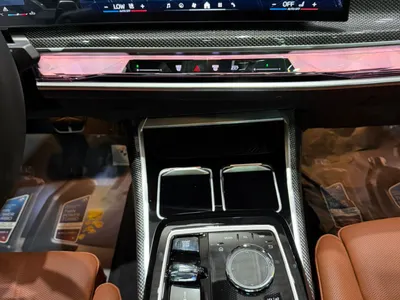 2026 بي ام دبليو الفئة السابعة 735أي