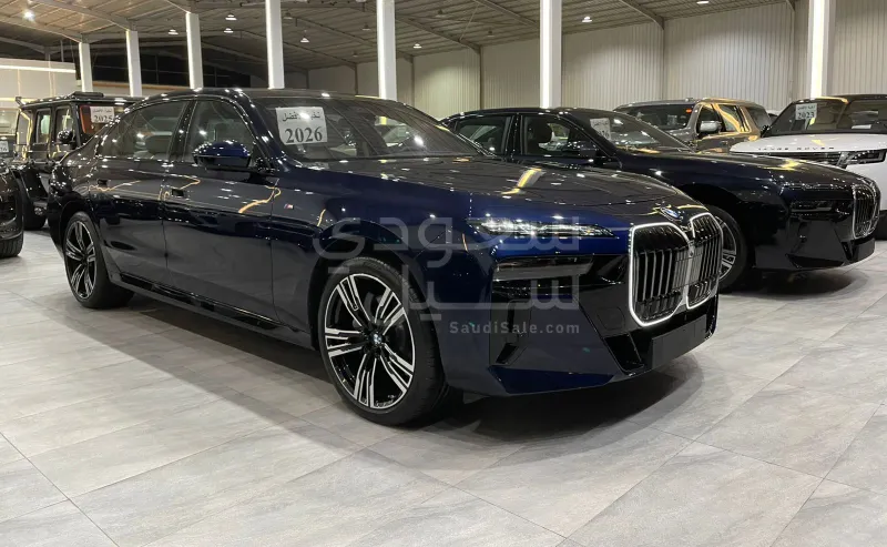 2026 بي ام دبليو الفئة السابعة 735أي