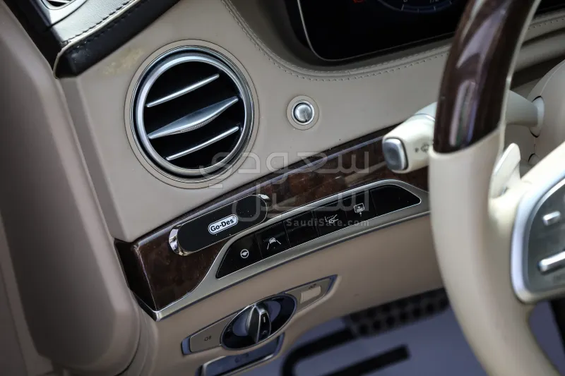 2018 مرسيدس - بنز إس 560