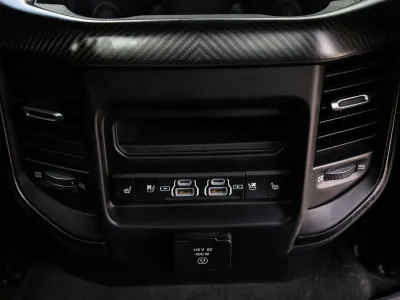 2021 دودج رام تي ار اكس