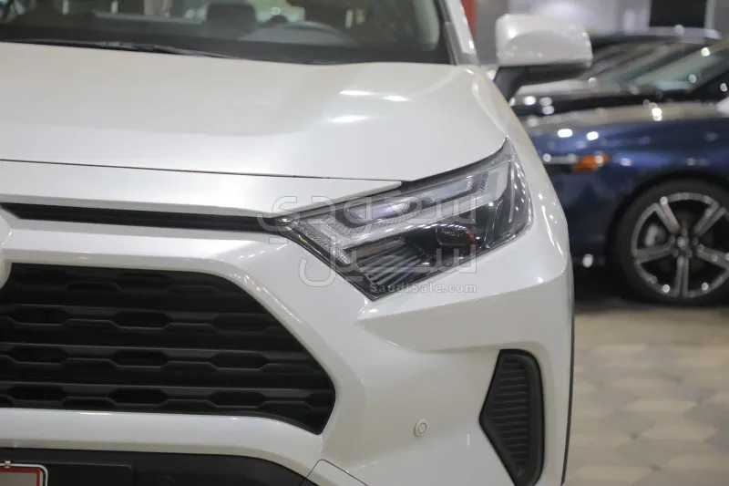 2024 تويوتا راف 4