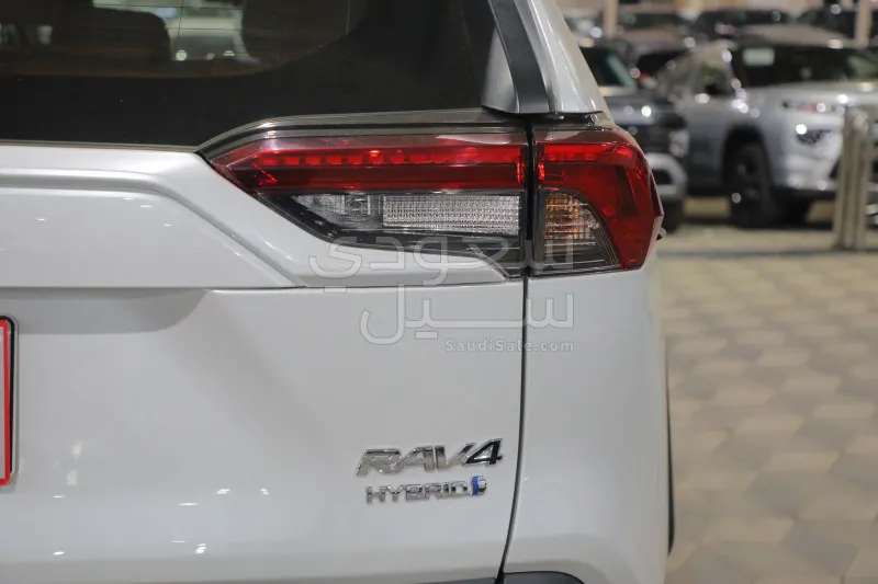 2024 تويوتا راف 4