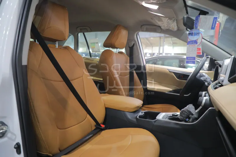 2024 تويوتا راف 4