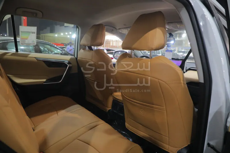 2024 تويوتا راف 4