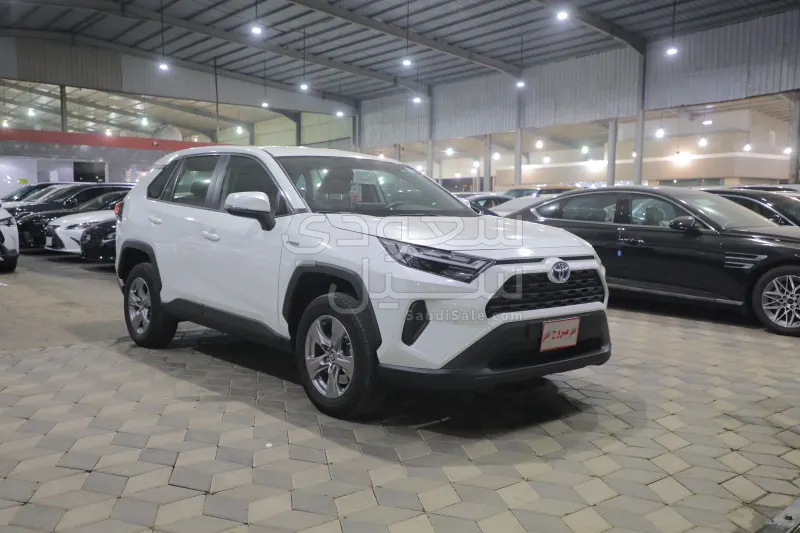 2024 تويوتا راف 4