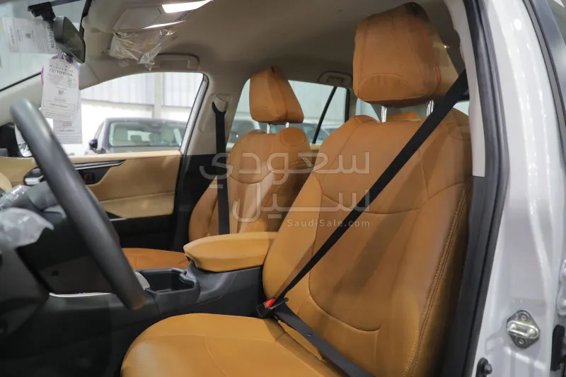 2024 تويوتا راف 4